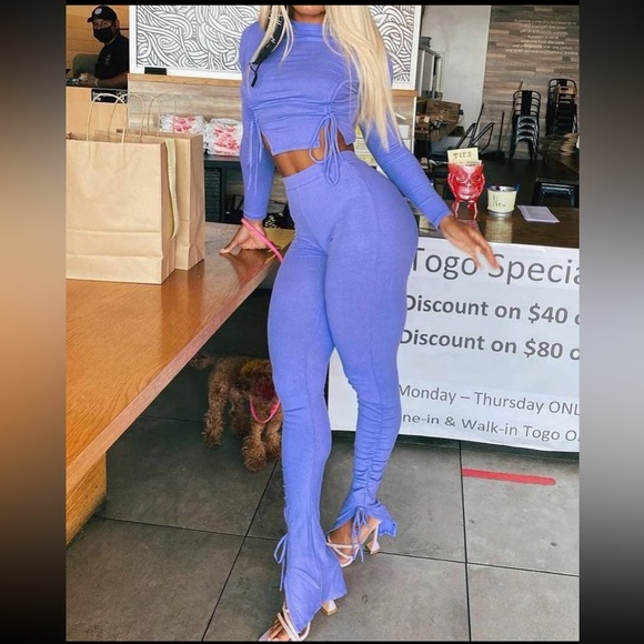 Two piece set - Picture 2 of 2